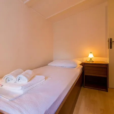 Iris Apartment